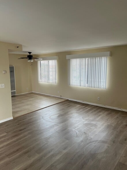 Building Photo - 3301 W 139th St