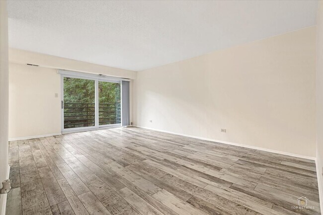 Building Photo - 909 Buccaneer Dr