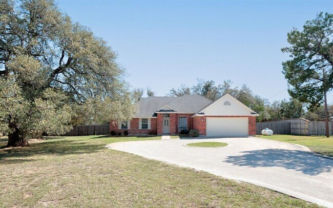 Building Photo - 141 Comanche Trail