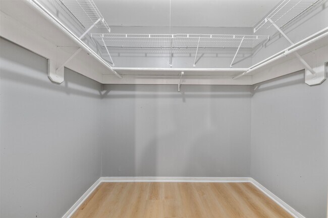 Building Photo - 11610 S Kirkwood Rd