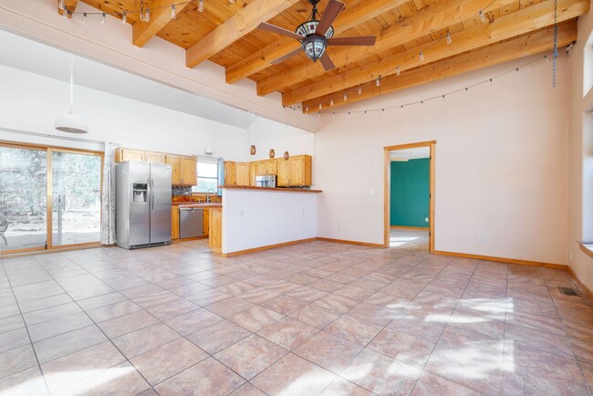 Building Photo - Desirable Eldorado Single Family Home Avai...