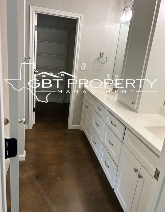 Building Photo - Brand New 3 bed 2 bath House!