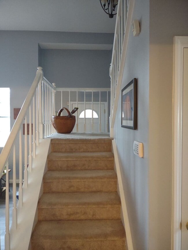 Building Photo - Extraordinary Three Bedroom/Two and a Half...