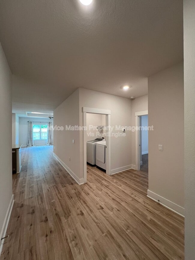 Building Photo - 5745 Danbury Blvd