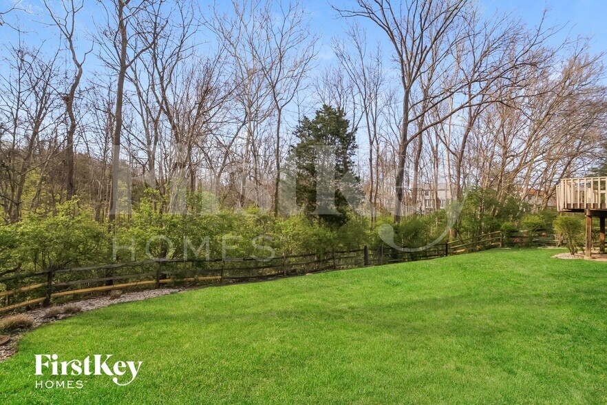 Building Photo - 3072 Hoock Ct