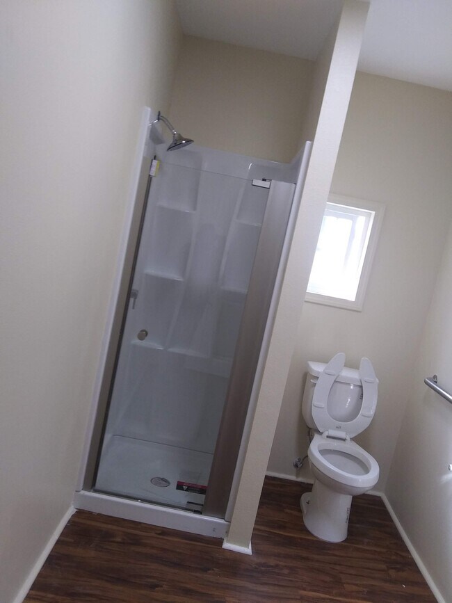 Shower and Toilet - 1640 W Vernon Ave