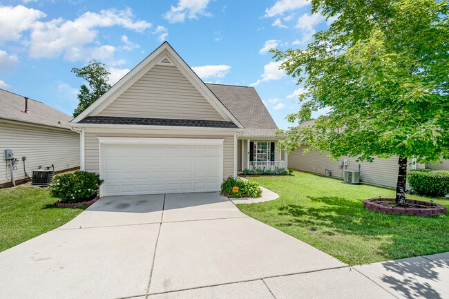 Building Photo - 251 Tradition Way