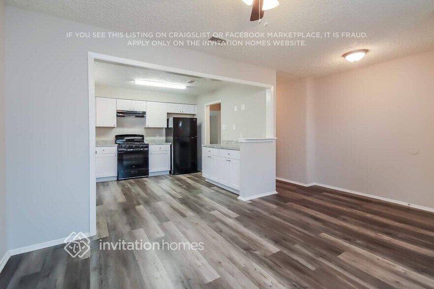 Building Photo - 4126 Pocahontas Dr