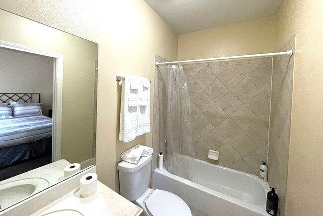 Building Photo - 2919 Rosewood St