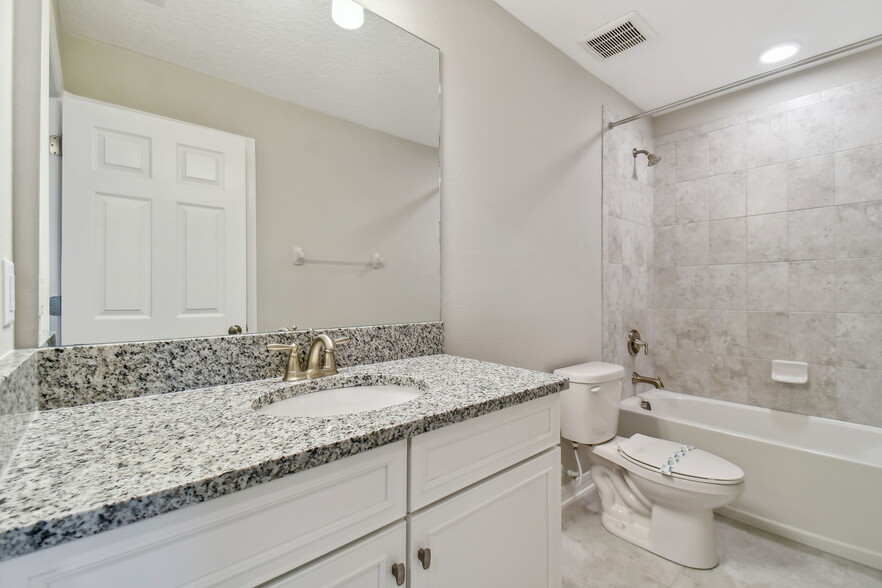 Building Photo - 38190 Shale Stone Ct