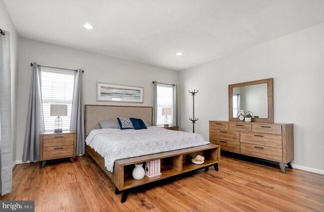 Building Photo - 437 Boxelder Dr