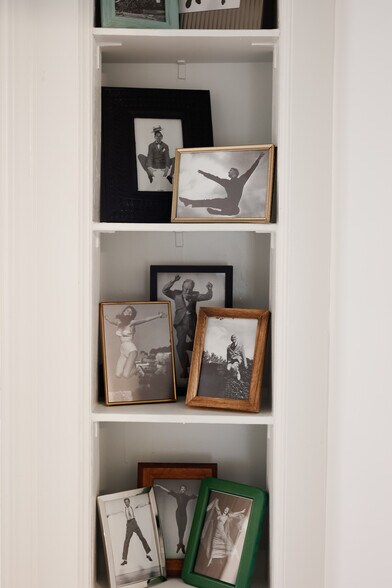 Building Photo - 5106 Rosslyn Ave