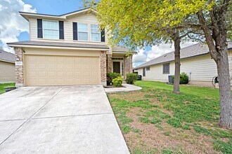 Building Photo - 2121 Sinclair Dr