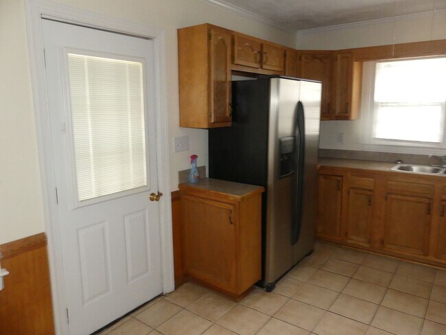 Building Photo - 100 Lodge Rd