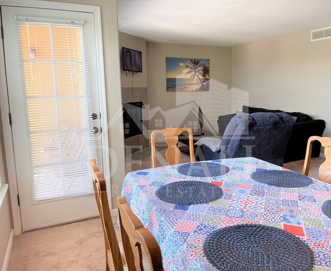 Building Photo - 6651 N Campbell Ave