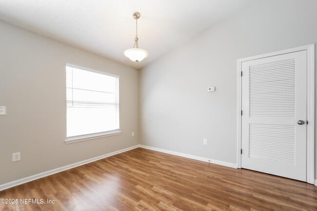 Building Photo - 1620 Dartmouth Dr