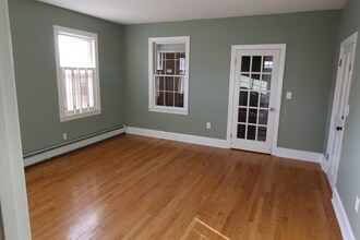 Building Photo - 3.0 bedroom in Cambridge Massachusetts 02139