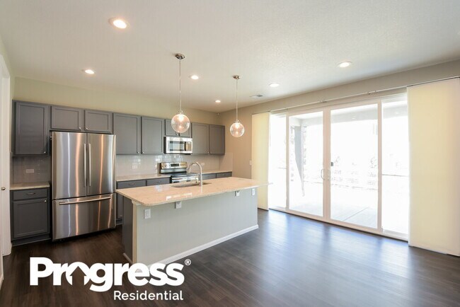 Building Photo - 3565 Makley Cir