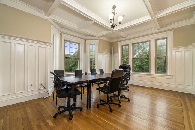 Building Photo - 481 Boylston St