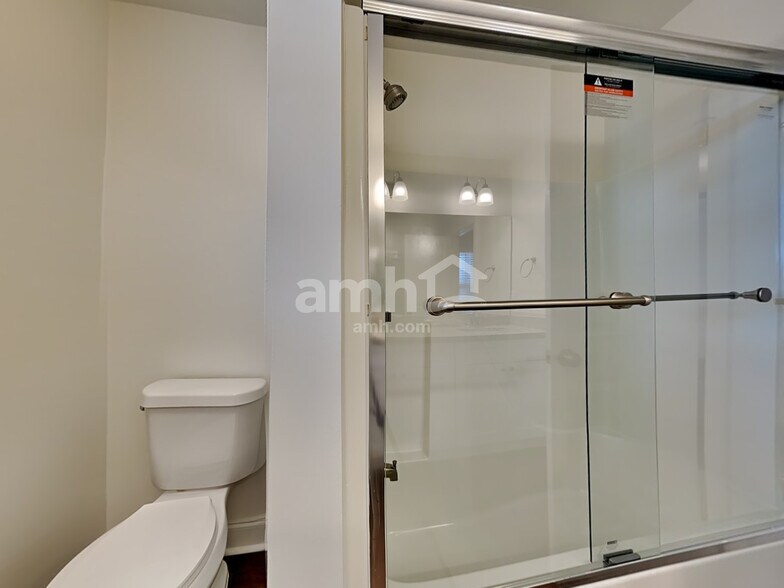 Building Photo - 155 Birchwood Pass