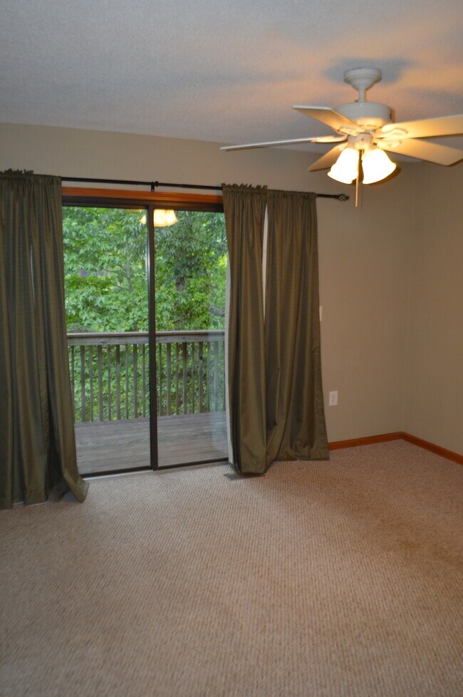 Building Photo - 207 McCellion Ave