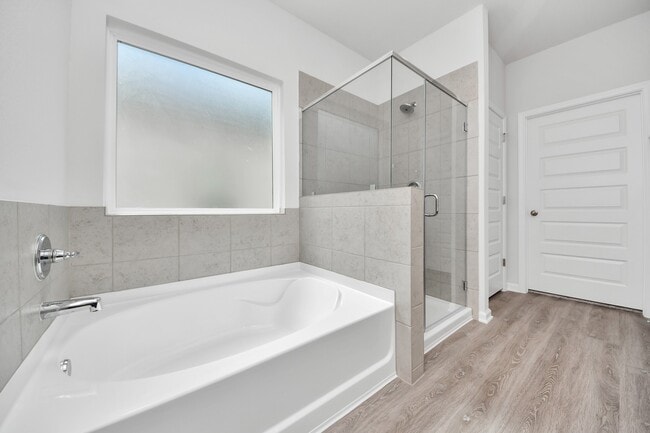 Building Photo - 15523 Foresail Ln