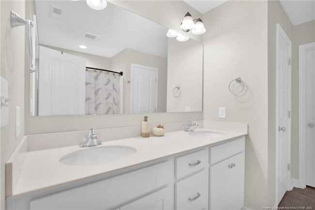 Building Photo - 1029 Woodyhill Ln