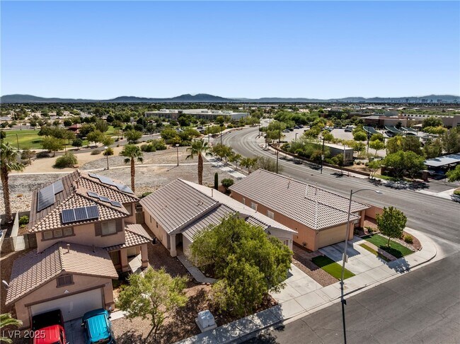 Building Photo - 6804 Rosinwood St