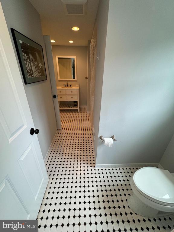 Building Photo - 26 N Congress St