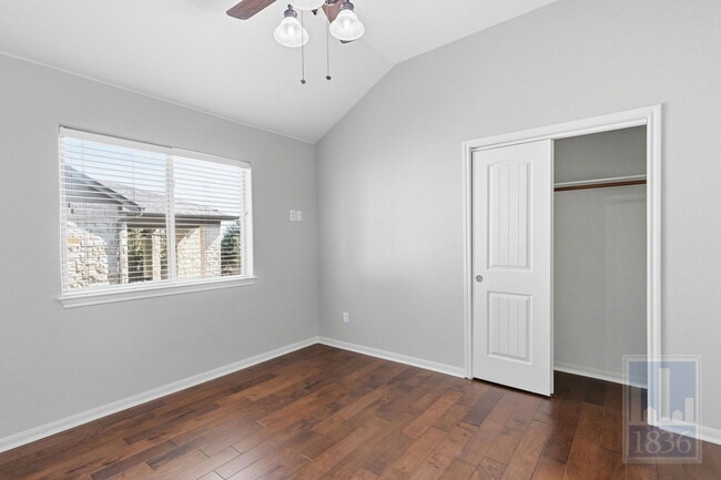 Building Photo - 420 Torrington Dr