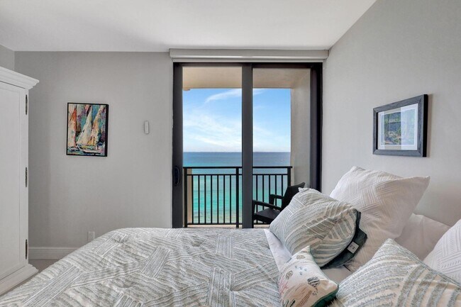 Building Photo - 5460 N Ocean Dr