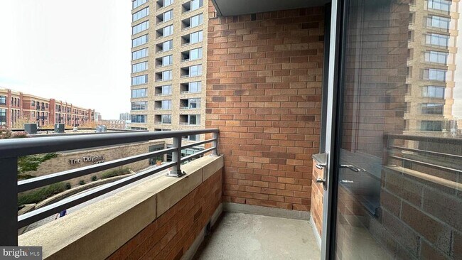 Building Photo - 2001 15th St N