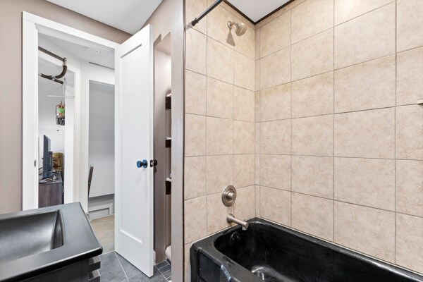 Building Photo - 30 Liberty St