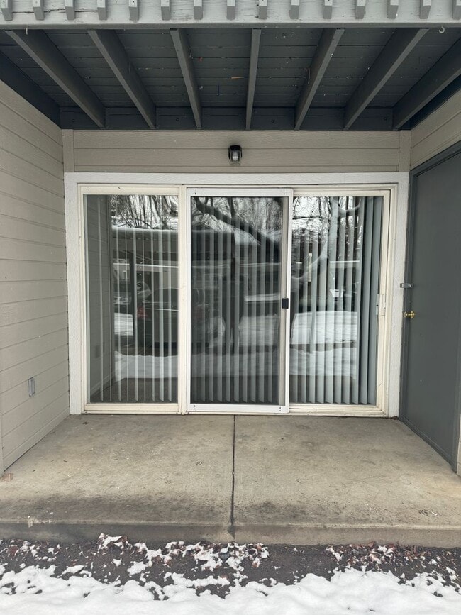 Building Photo - 10873 W Ustick Rd