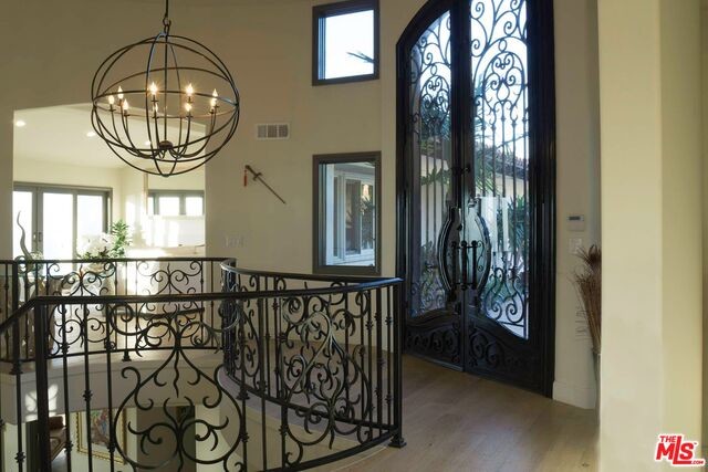 Building Photo - 4400 Encinal Canyon Rd