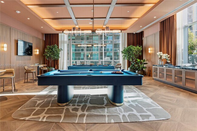 Building Photo - 77 SE 5th St