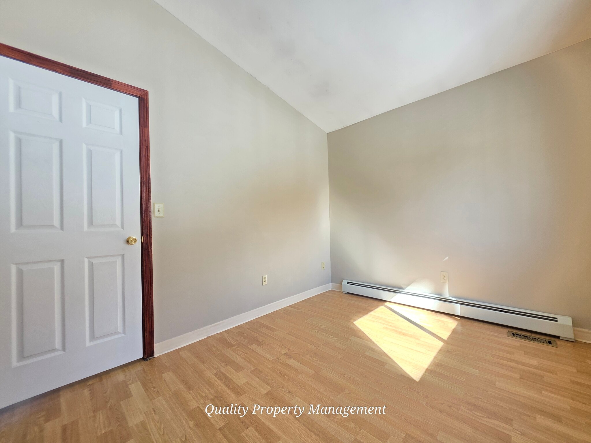 Building Photo - 116 Pine Trail