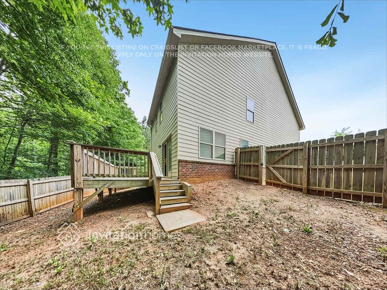 Building Photo - 2131 Theberton Trail