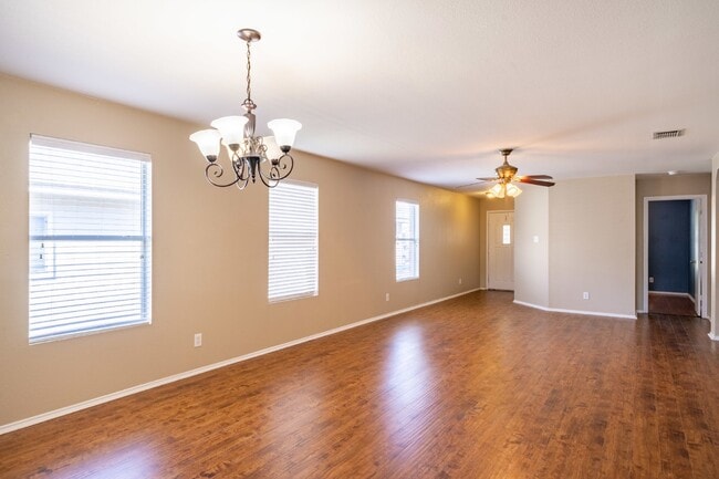 Building Photo - 8438 Silver Willow