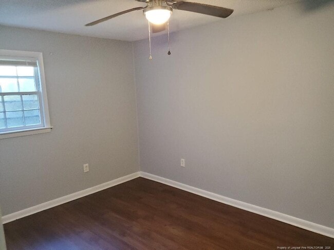 Building Photo - 4215 S Dowfield Dr