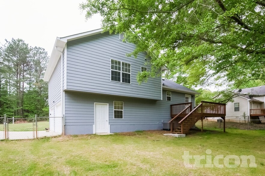 Building Photo - 48 Hale Haven Dr