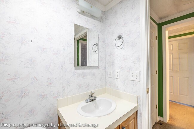 Building Photo - 40915 Deer Haven Dr