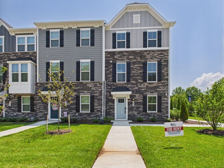 Primary Photo - 9600 Laurel Ridge Ct