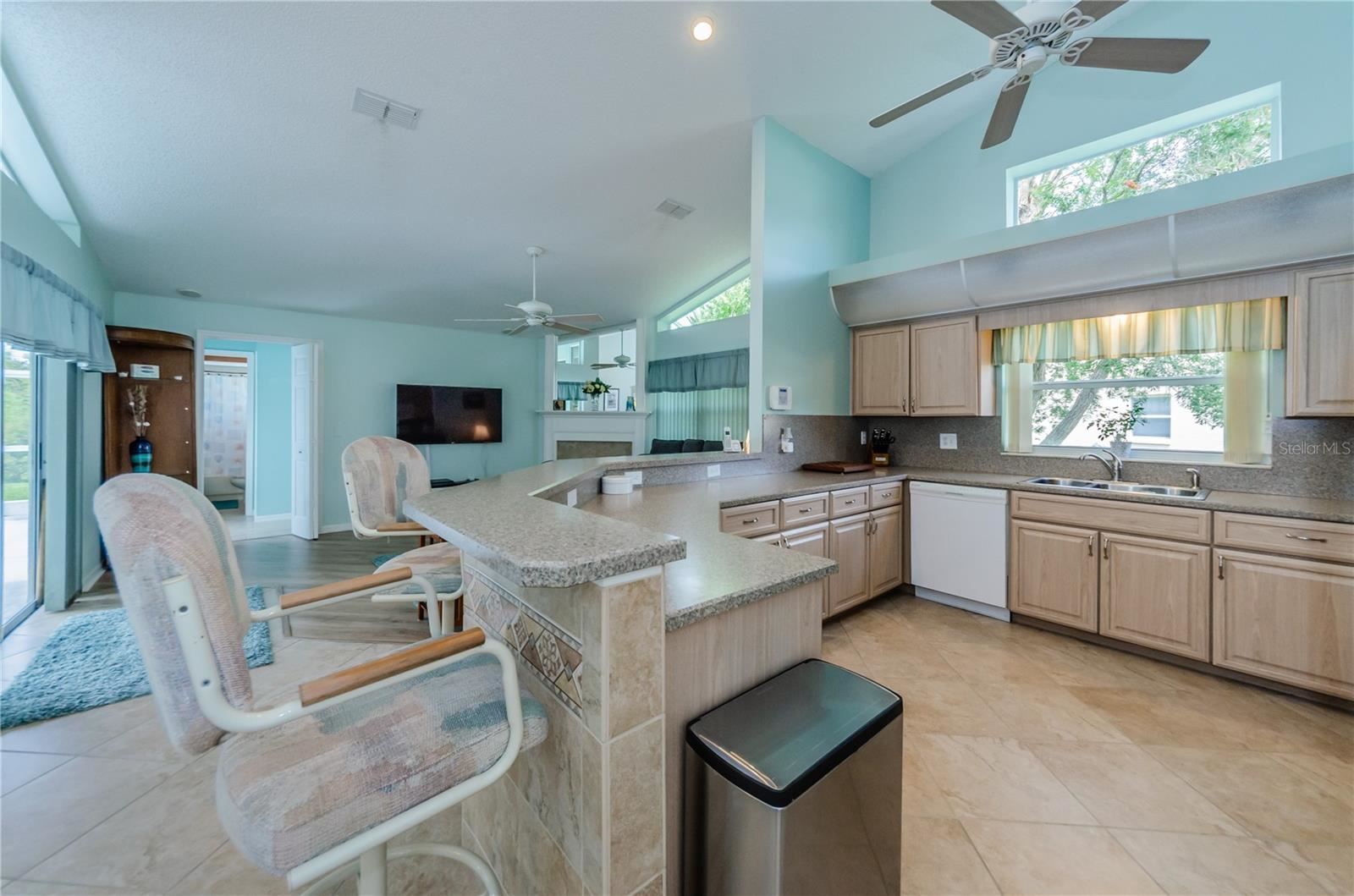 Kitchen - 9413 Summerbreeze Ter