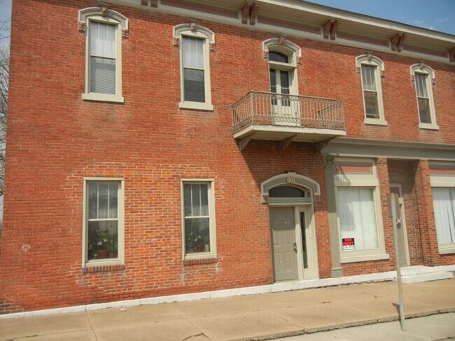 Building Photo - 125 Federal Aid Secondary 1780