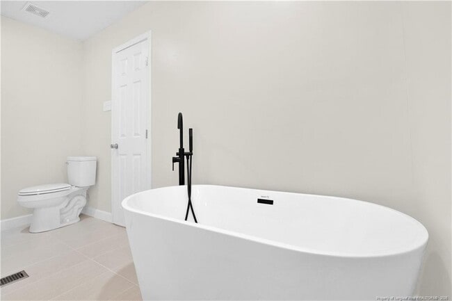 Building Photo - 7000 Medway Ct