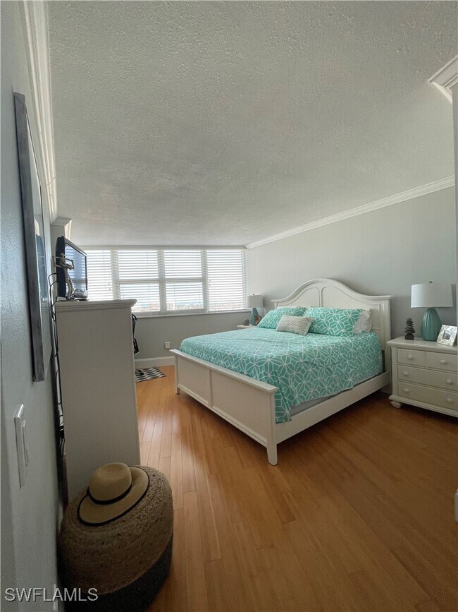 Building Photo - 58 N Collier Blvd