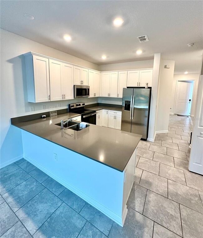 Building Photo - 7477 Stone Crk Trl