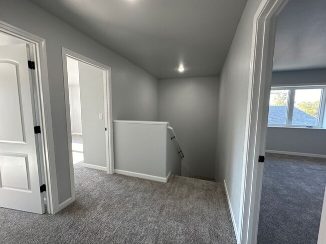 Building Photo - New Energy Efficient Constuction!