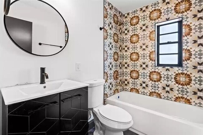 Bathroom 2 - 9511 N Dartmouth Ave